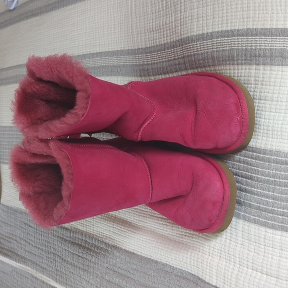 Ugg Girls Bailey Bow Boots - Picture 3 of 5